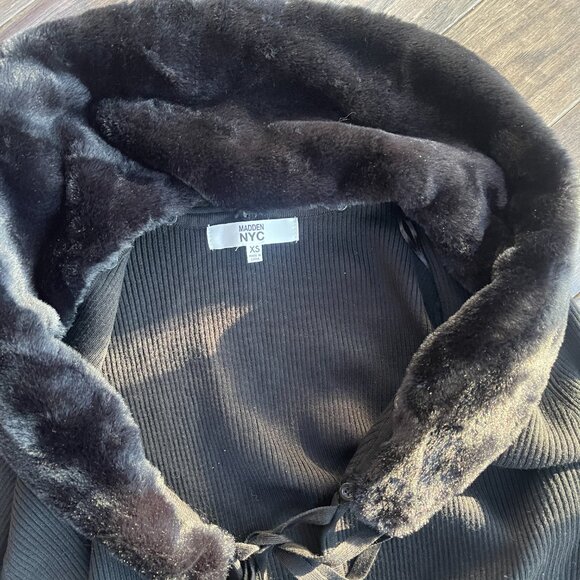 Madden NYC XS, mid calf length sweater for a cool day. %100 polyester - Picture 3 of 3